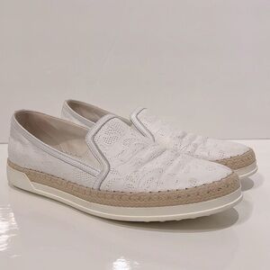 Tod’s White Textured Leather Loafers Size‎ 37.5